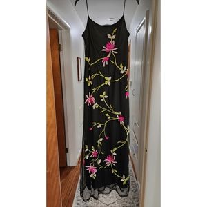 Spaghetti strap embroidered dress